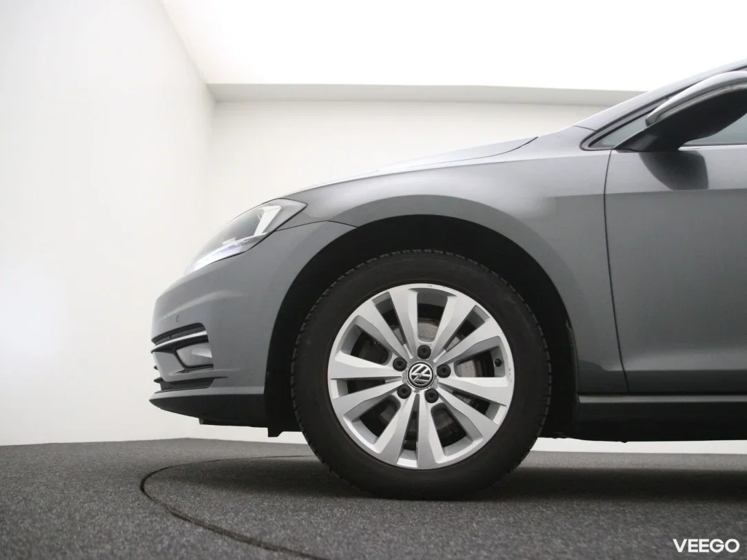 Volkswagen Golf 1.6 85kW