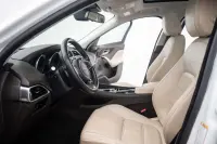 Jaguar F-Pace 20d AWD 2.0 132kW thumbnail