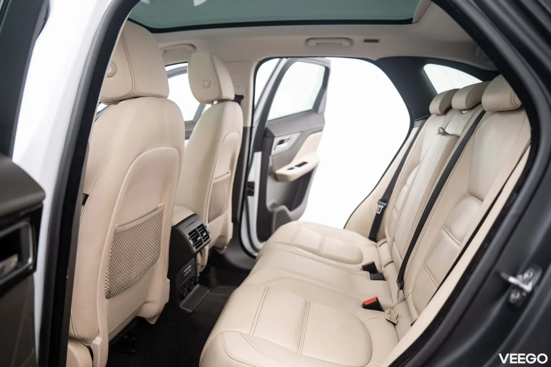 Jaguar F-Pace 20d AWD 2.0 132kW