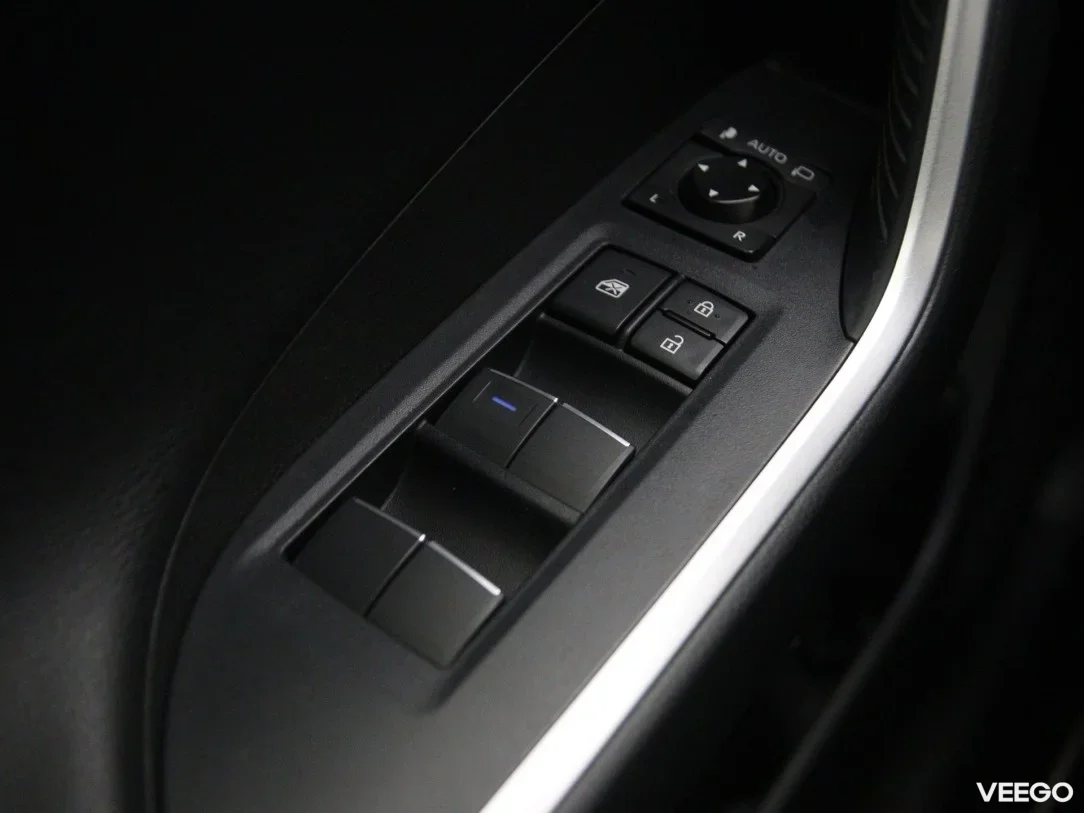 Toyota rav-4 2.5 160kW