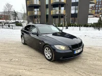 BMW 325 2.5 160kW thumbnail