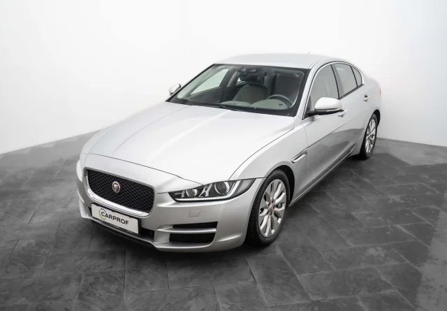 Image of Jaguar XE 20d Pure 2.0 120kW