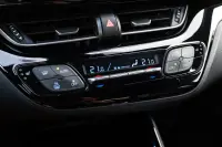 Toyota C-HR 90kW thumbnail