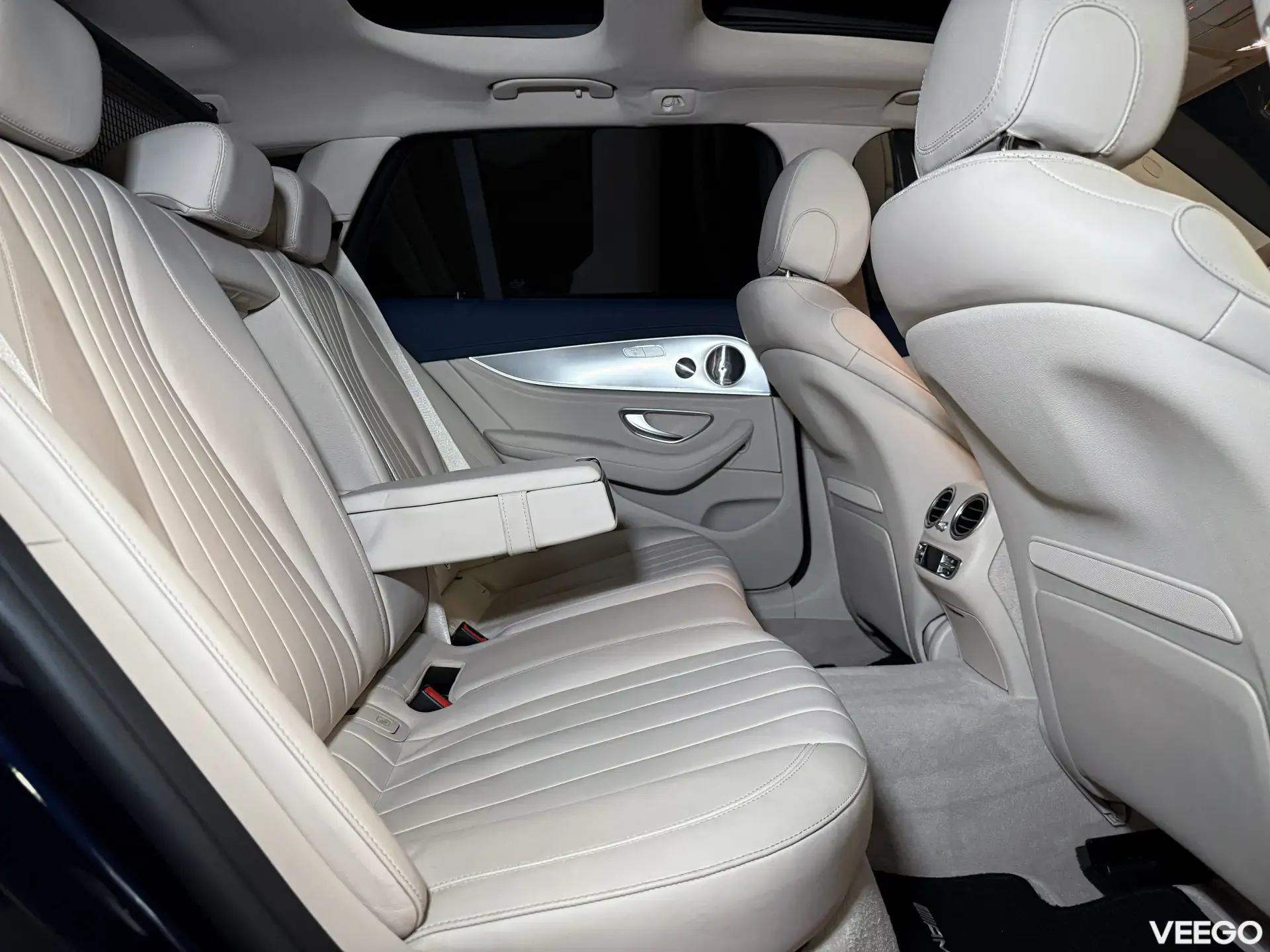 Mercedes-Benz E300 de AMG Package 2.0 225kW