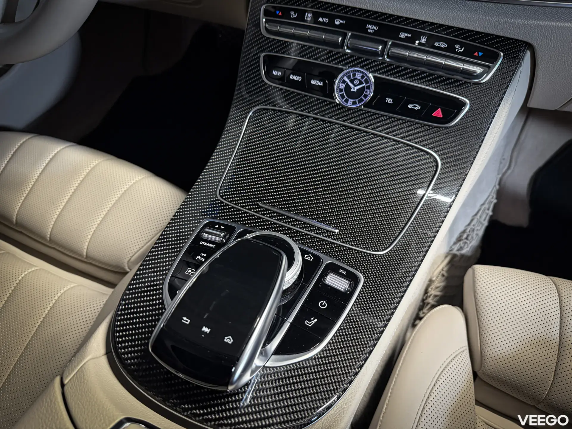 Mercedes-Benz E300 de AMG Package 2.0 225kW
