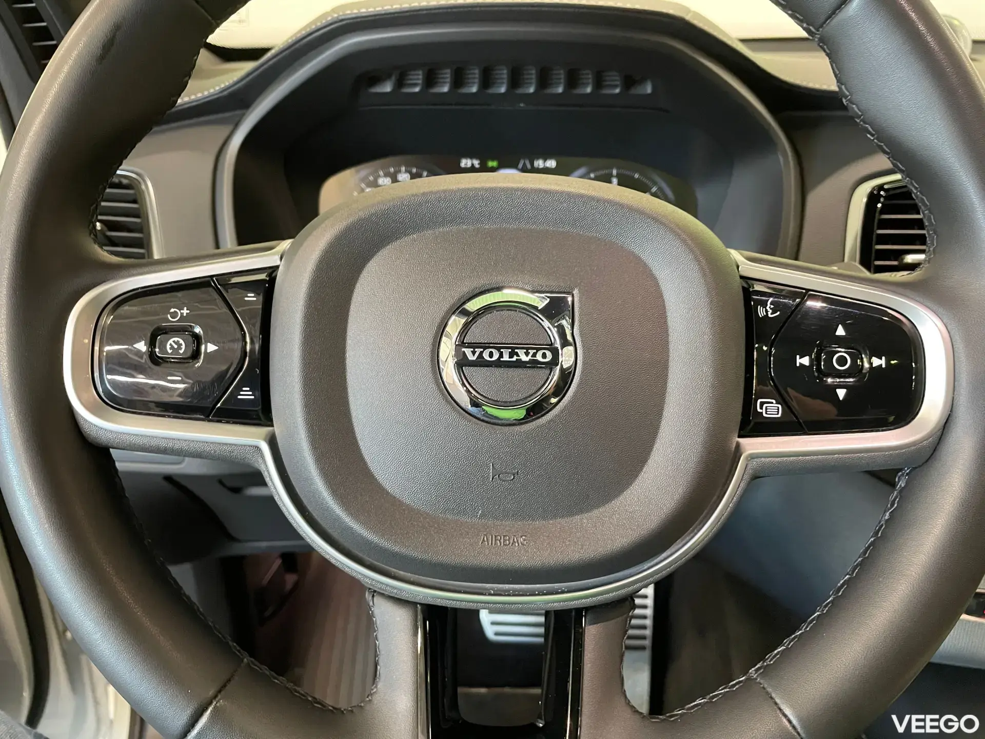 Volvo XC90 R-Design Intelli Safe Pro MY22 2.0 B5 Kers Mild Hybrid 173kW