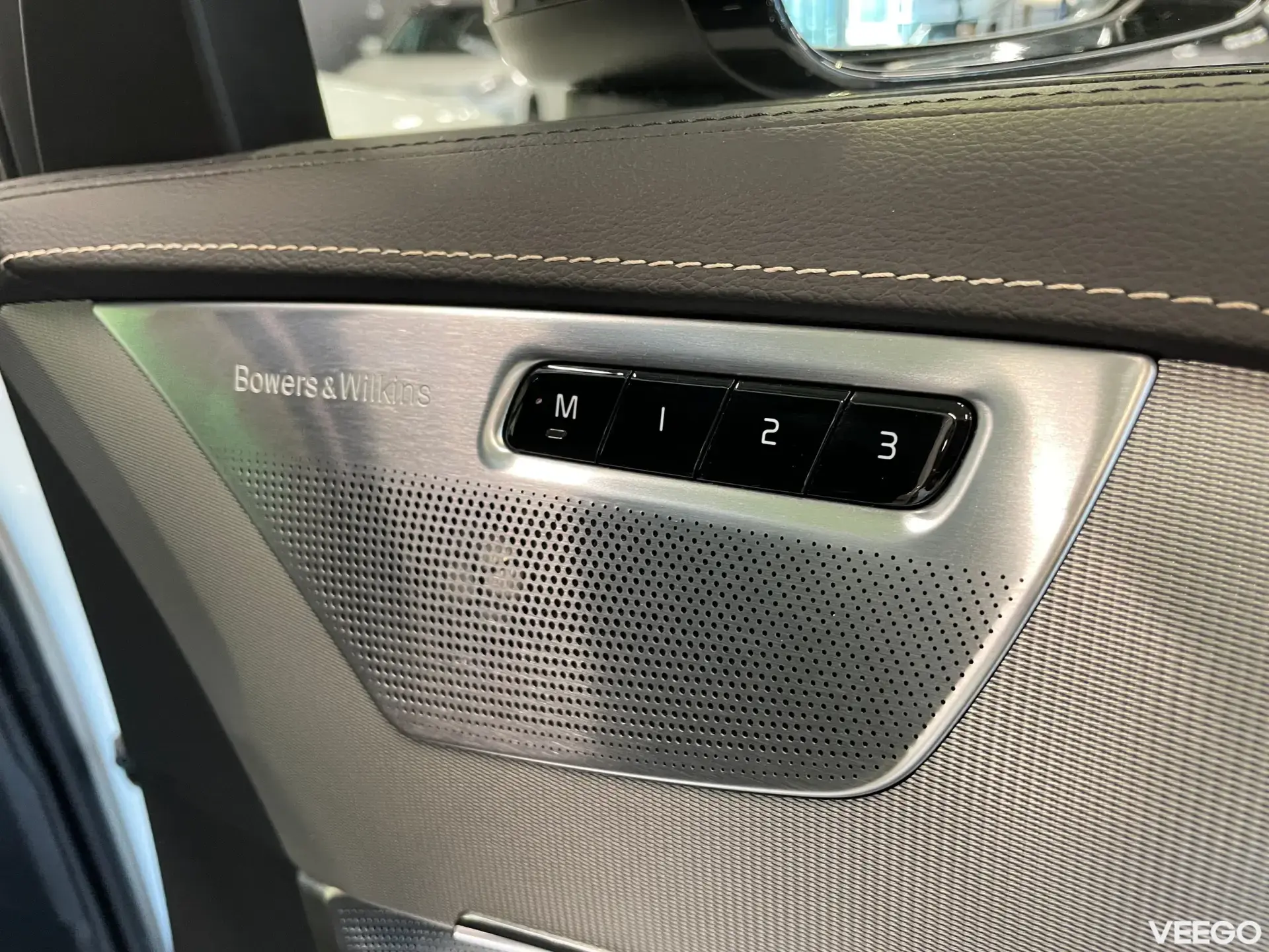 Volvo XC90 R-Design Intelli Safe Pro MY22 2.0 B5 Kers Mild Hybrid 173kW