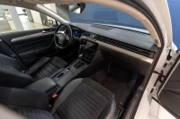 Volkswagen Passat R-Line 110kW thumbnail