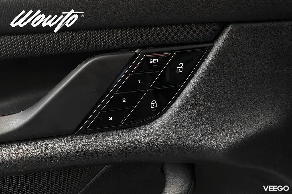 Porsche Taycan 4S 571HK /Sport Chrono /PSCB /Bose /Pano/Moms /4.95% 420kW