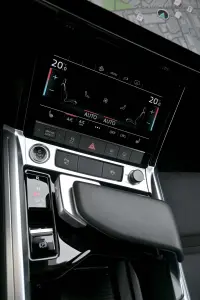 Audi e-tron QUATTRO SAFETY PRO VIRTUAL+ 360° 230kW thumbnail