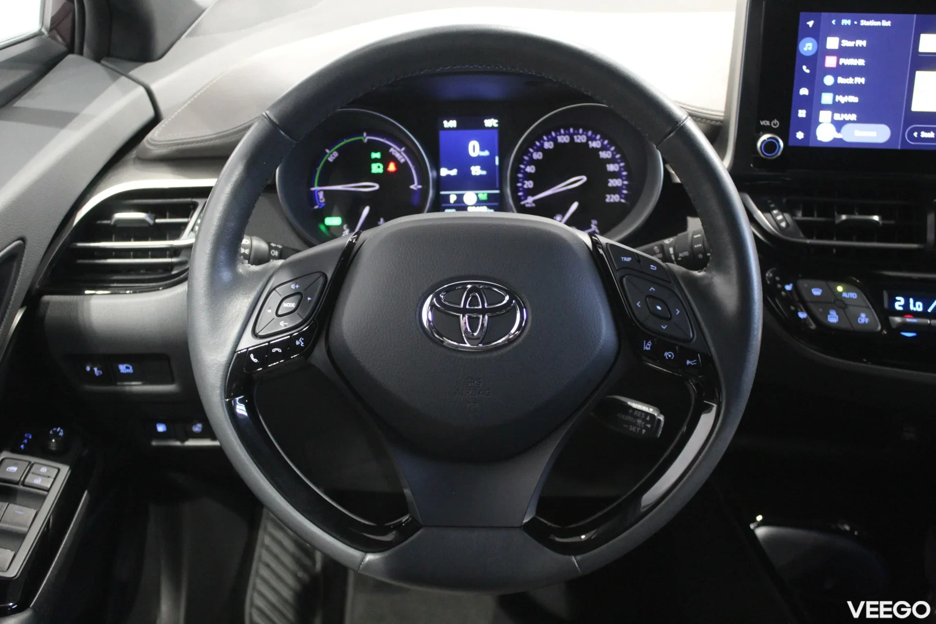 Toyota C-HR Luxury 1.8 72kW