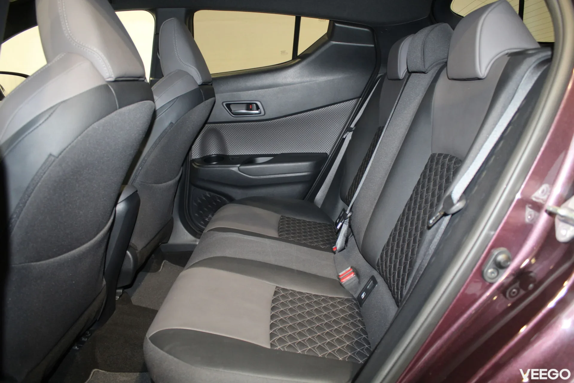 Toyota C-HR Luxury 1.8 72kW