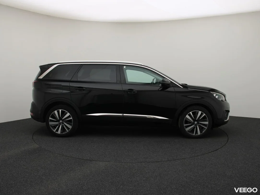 Peugeot 5008 1.2 96kW