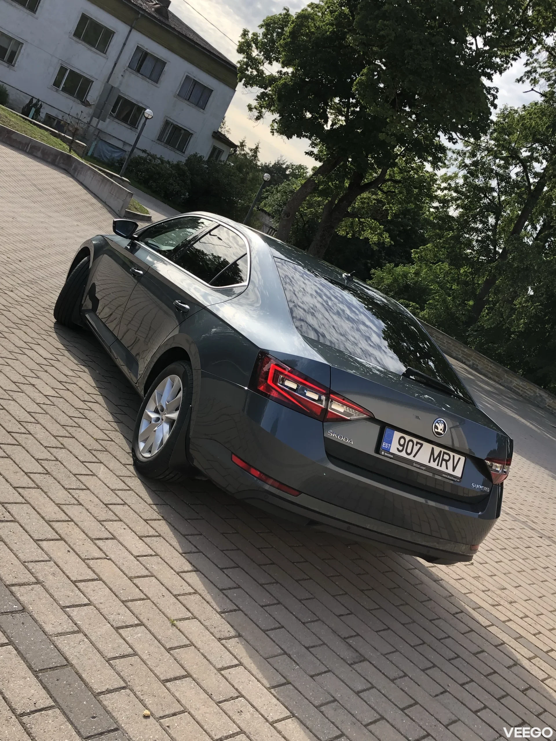 Skoda Superb 2.0 140kW