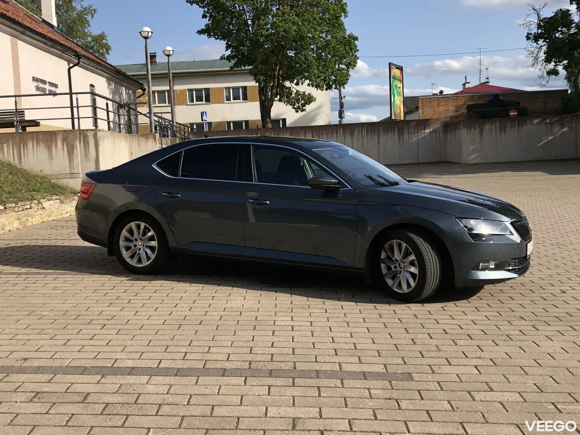 Skoda Superb 2.0 140kW
