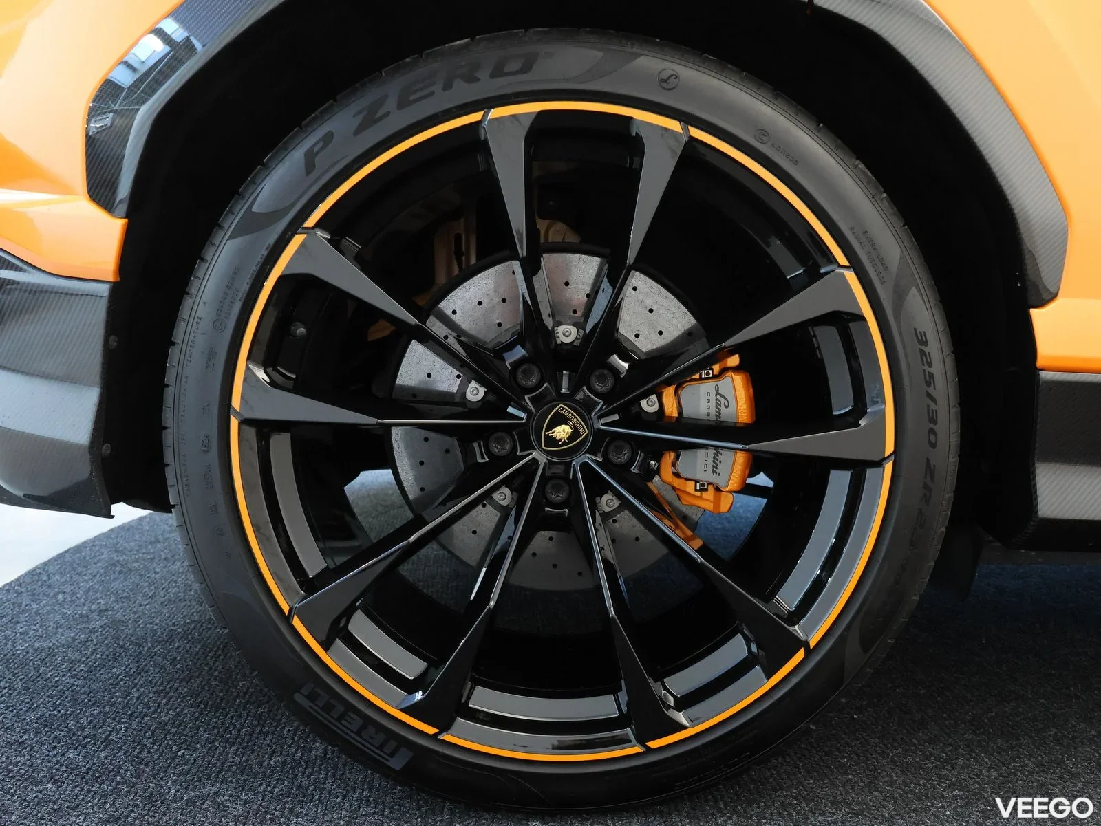 Lamborghini Urus - 478kW