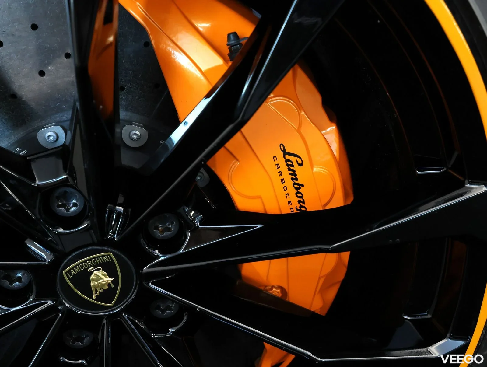 Lamborghini Urus - 478kW