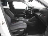 Peugeot 2008 1.2 74kW thumbnail