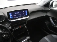 Peugeot 2008 1.2 74kW thumbnail
