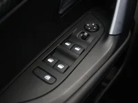 Peugeot 2008 1.2 74kW thumbnail
