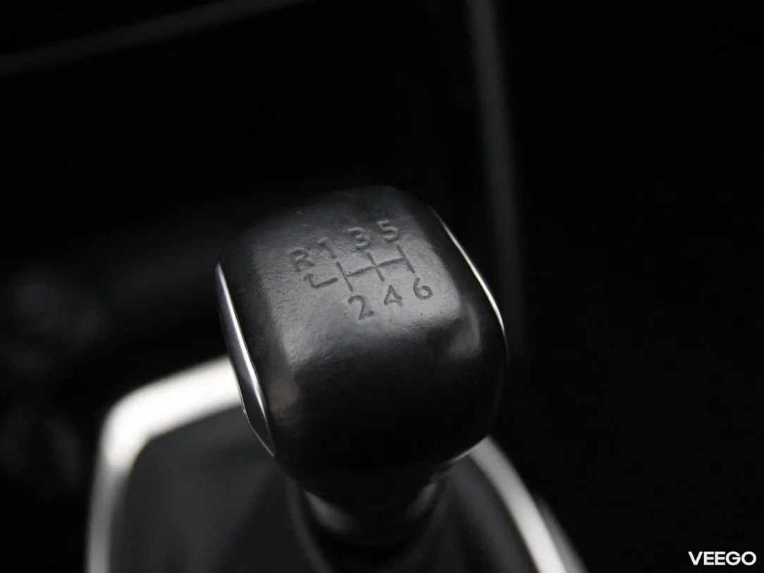 Peugeot 208 1.2 74kW