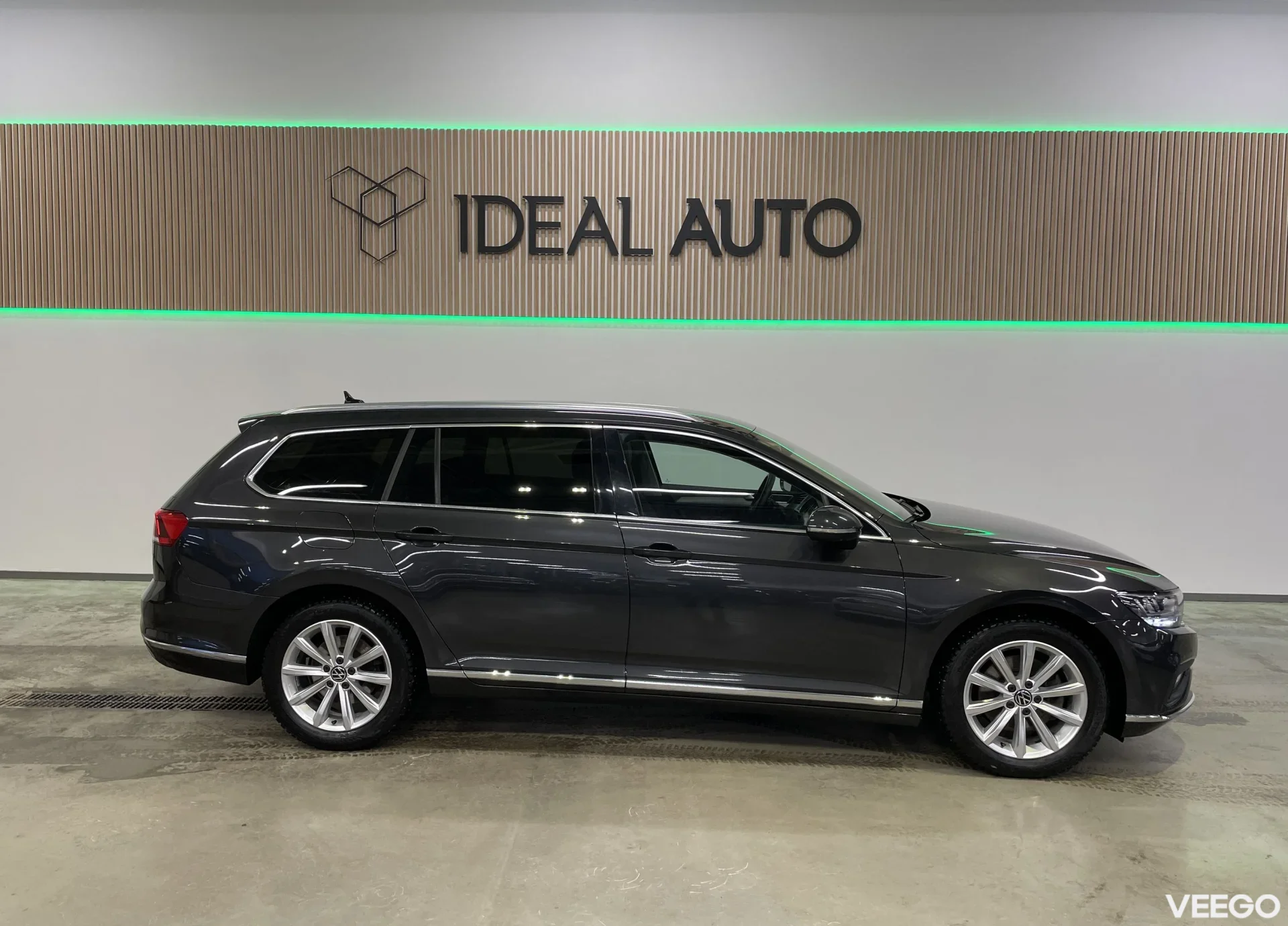 Volkswagen Passat - 110kW