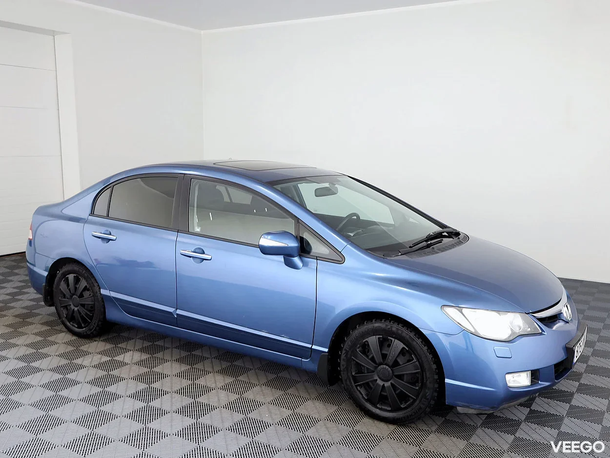 Honda Civic 1.8 104kW