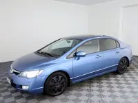Honda Civic 1.8 104kW thumbnail