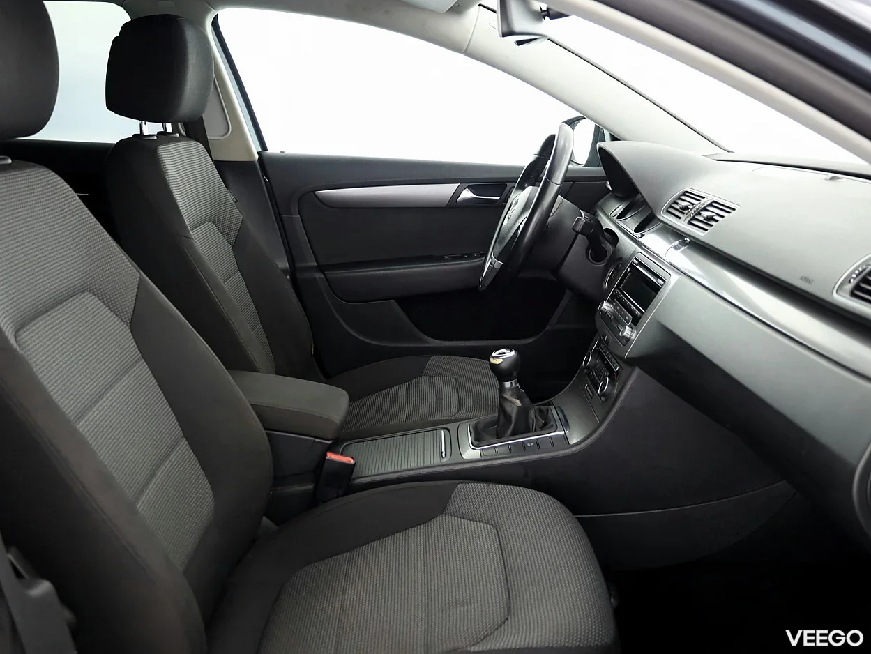 Volkswagen Passat 1.6 77kW