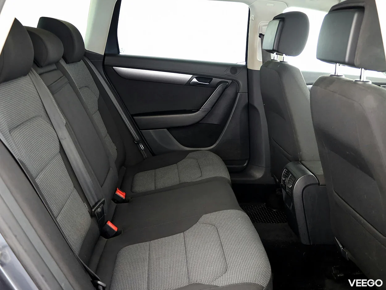 Volkswagen Passat 1.6 77kW