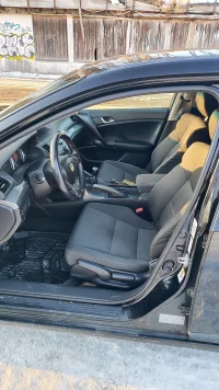 Honda Accord 2.2 110kW thumbnail