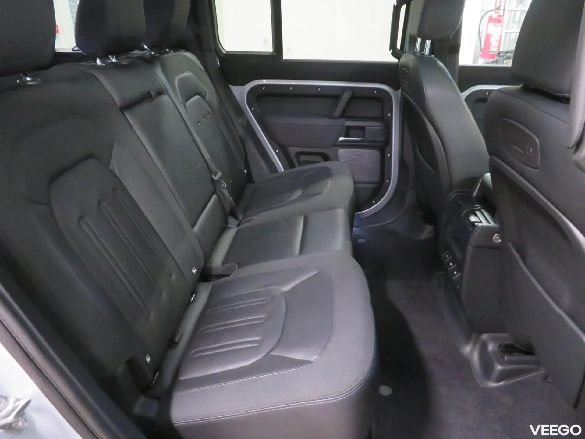 Land Rover Defender 3.0 294kW