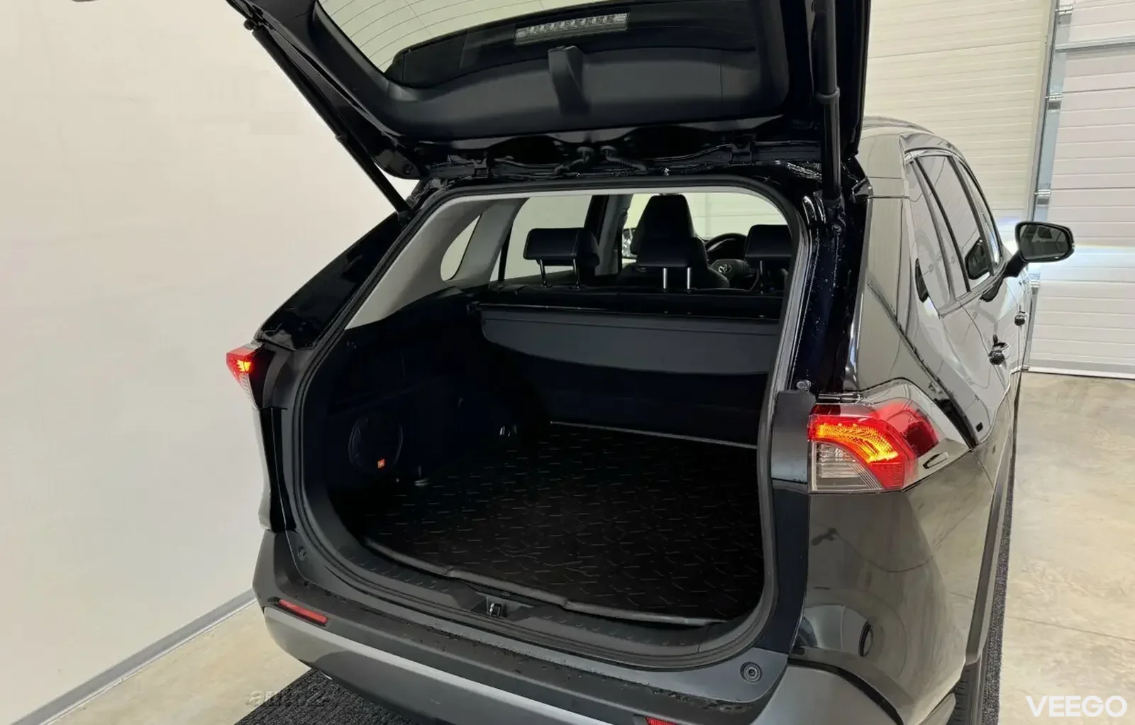 Toyota RAV4 Executive Premium JBL 2.5 131kW