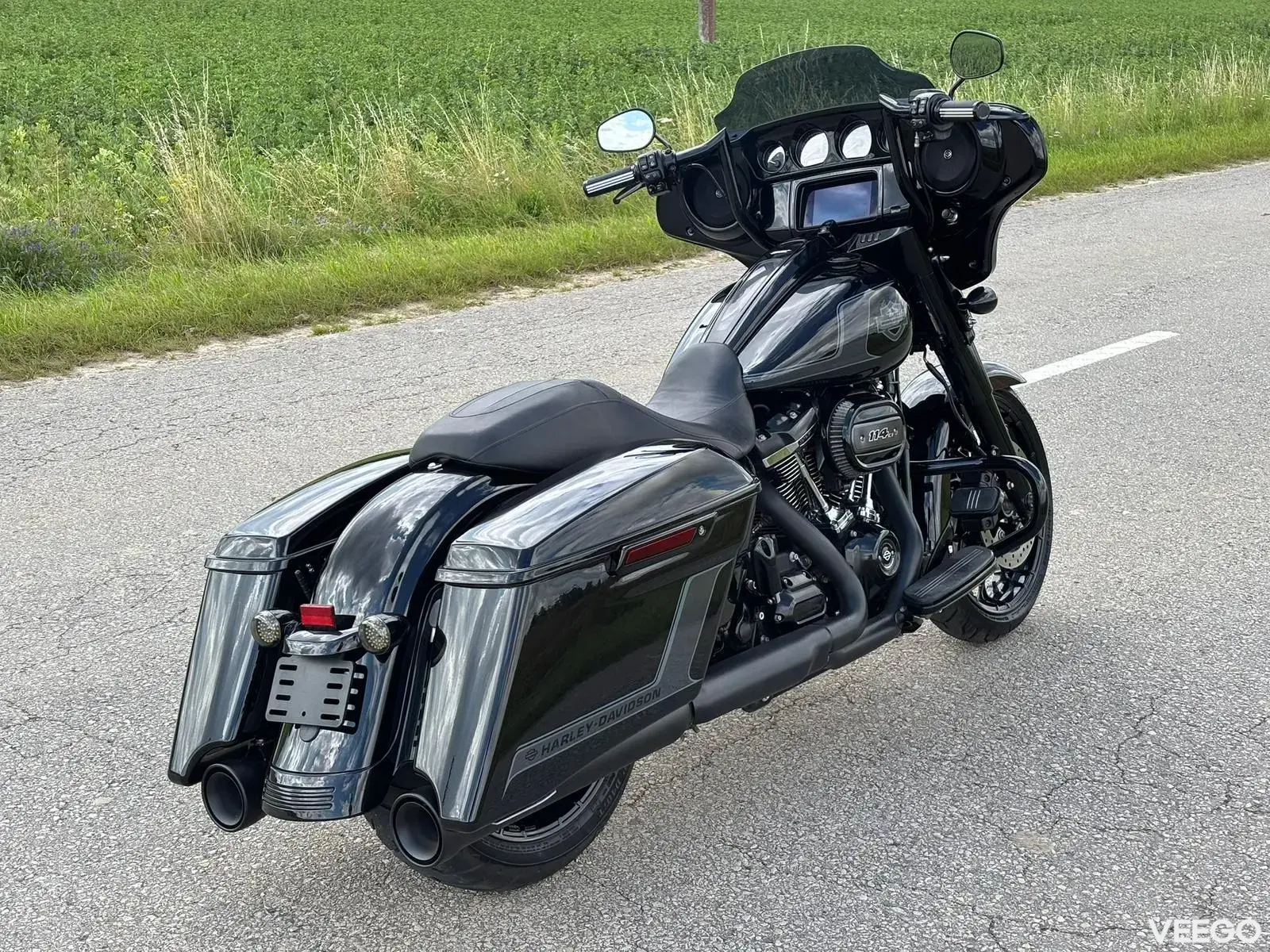 Harley-Davidson FLHX