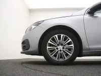 Peugeot 308 1.5 96kW thumbnail