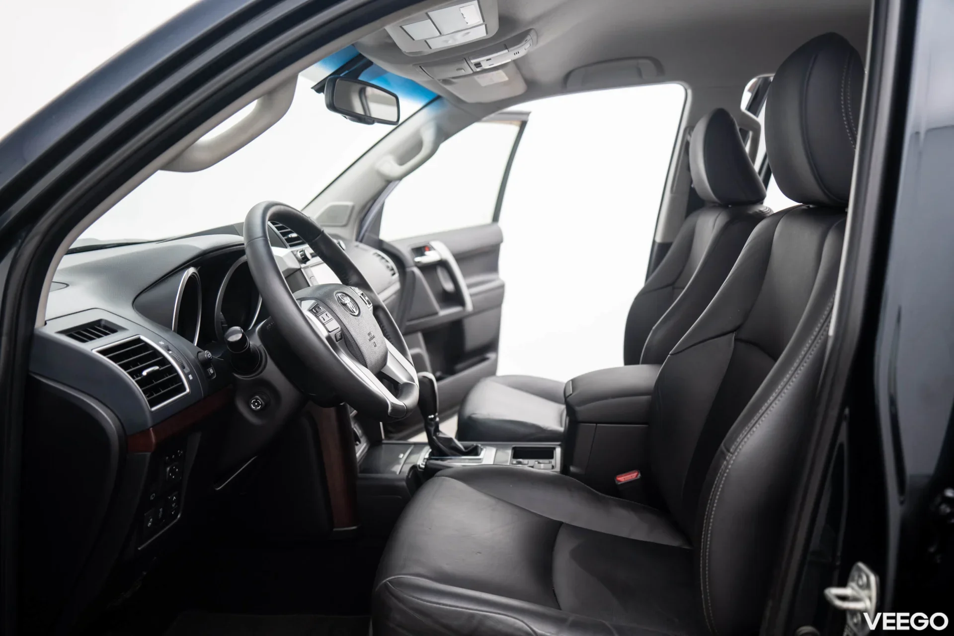 Toyota Land Cruiser Luxury 4WD 2.8 130kW