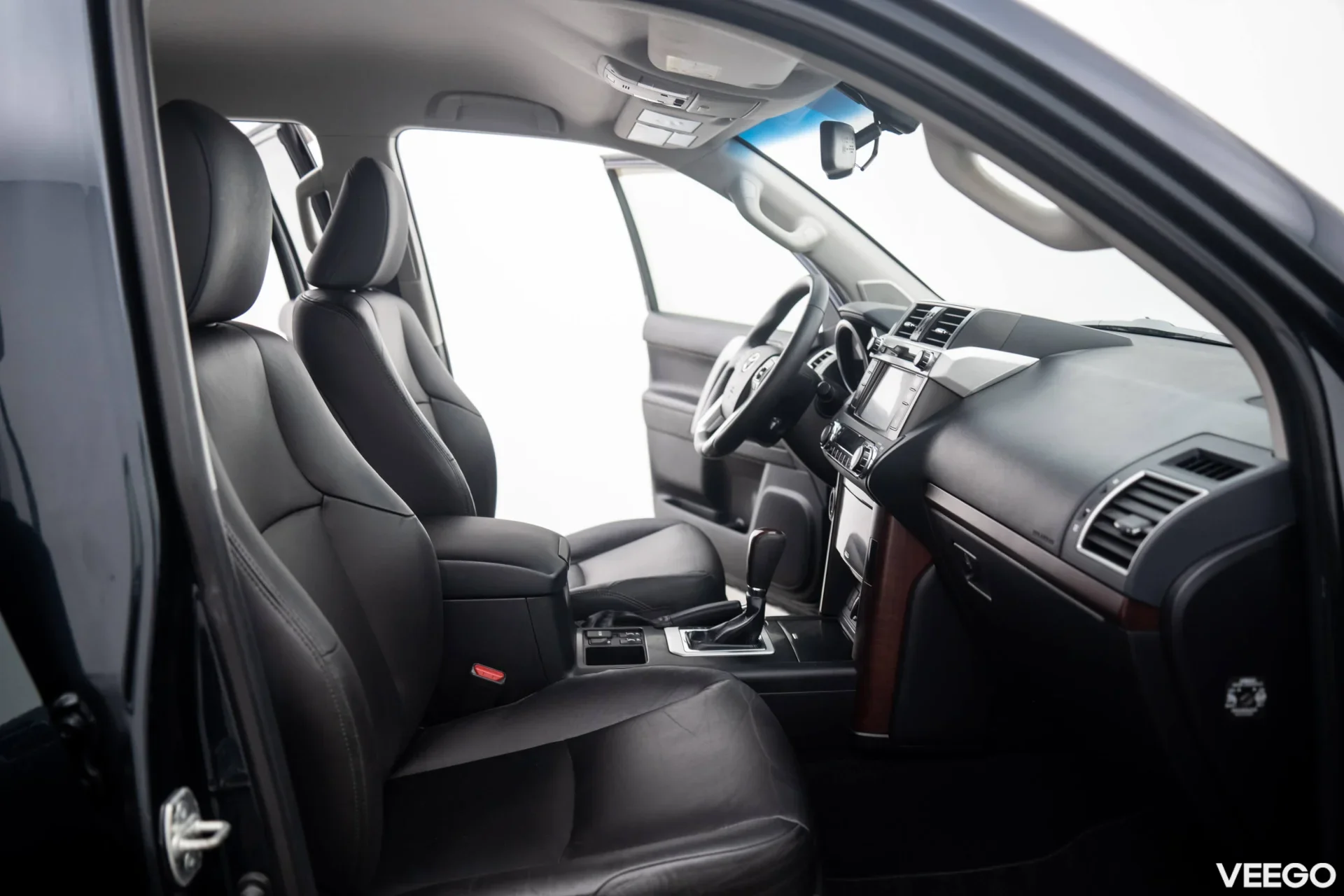 Toyota Land Cruiser Luxury 4WD 2.8 130kW