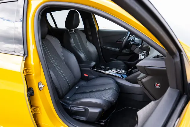 Image of Peugeot 208 74kW