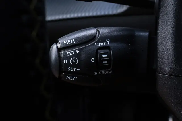 Image of Peugeot 208 74kW