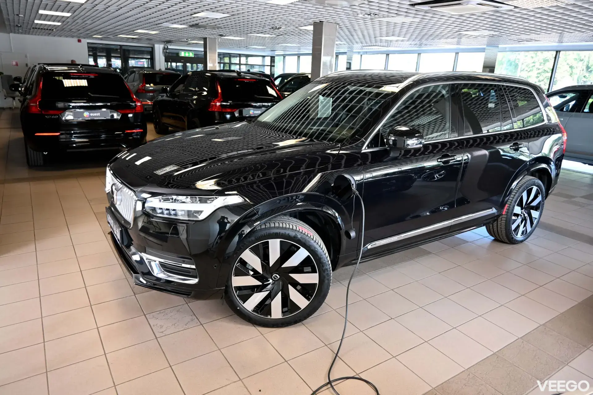 Volvo XC90 LUXURY+ B&W ULTIMATE BRIGHT XENIUM INTELLI FULL 2 335kW