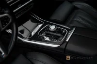 BMW X7 M60i xDrive M Sport Pro Exklusiv 3.99% Sky Lounge B&W MOMS 390kW thumbnail