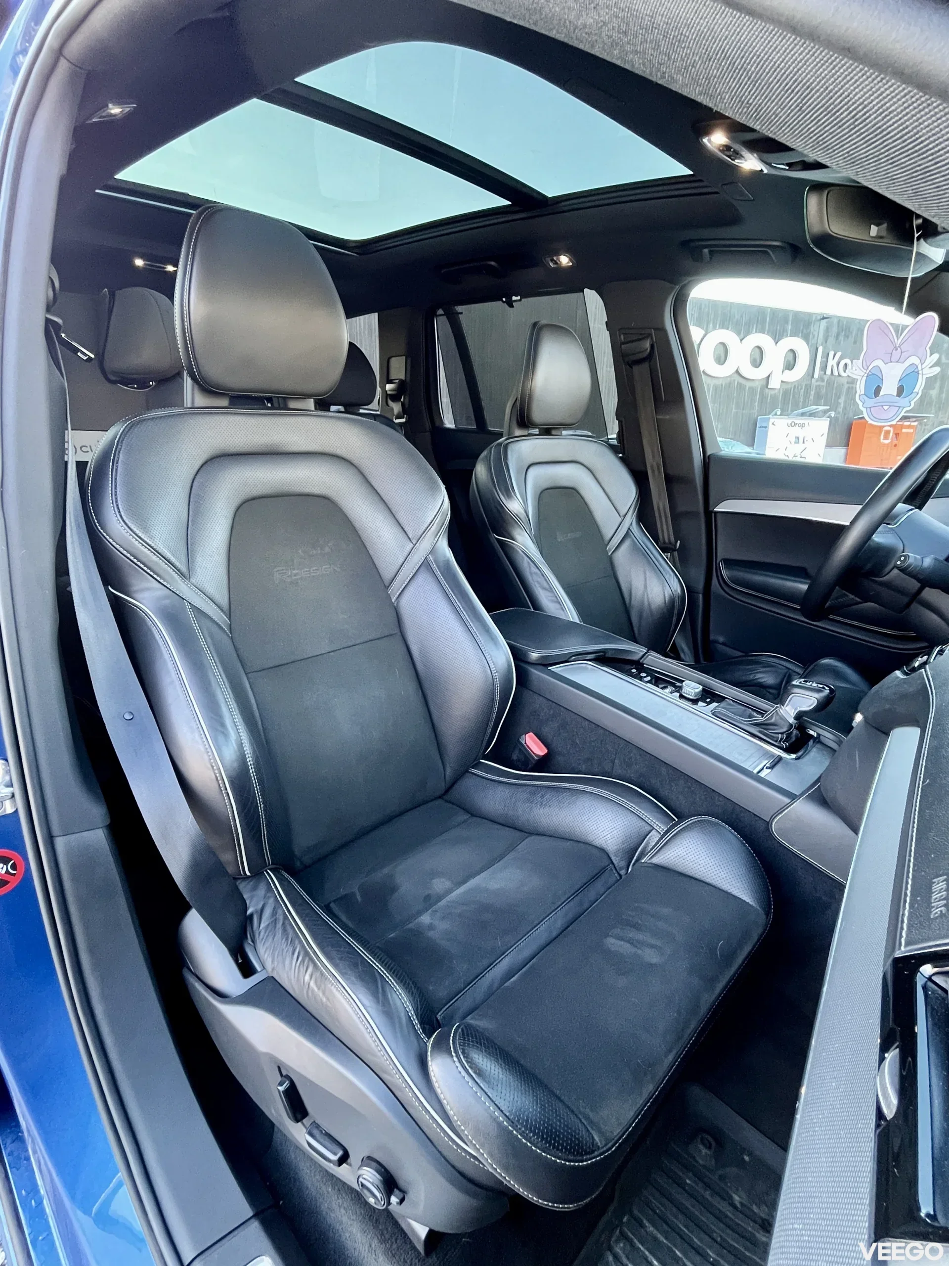 Volvo XC90 R-Design/HUD/B&W/7-seat/pano 2.0 165kW