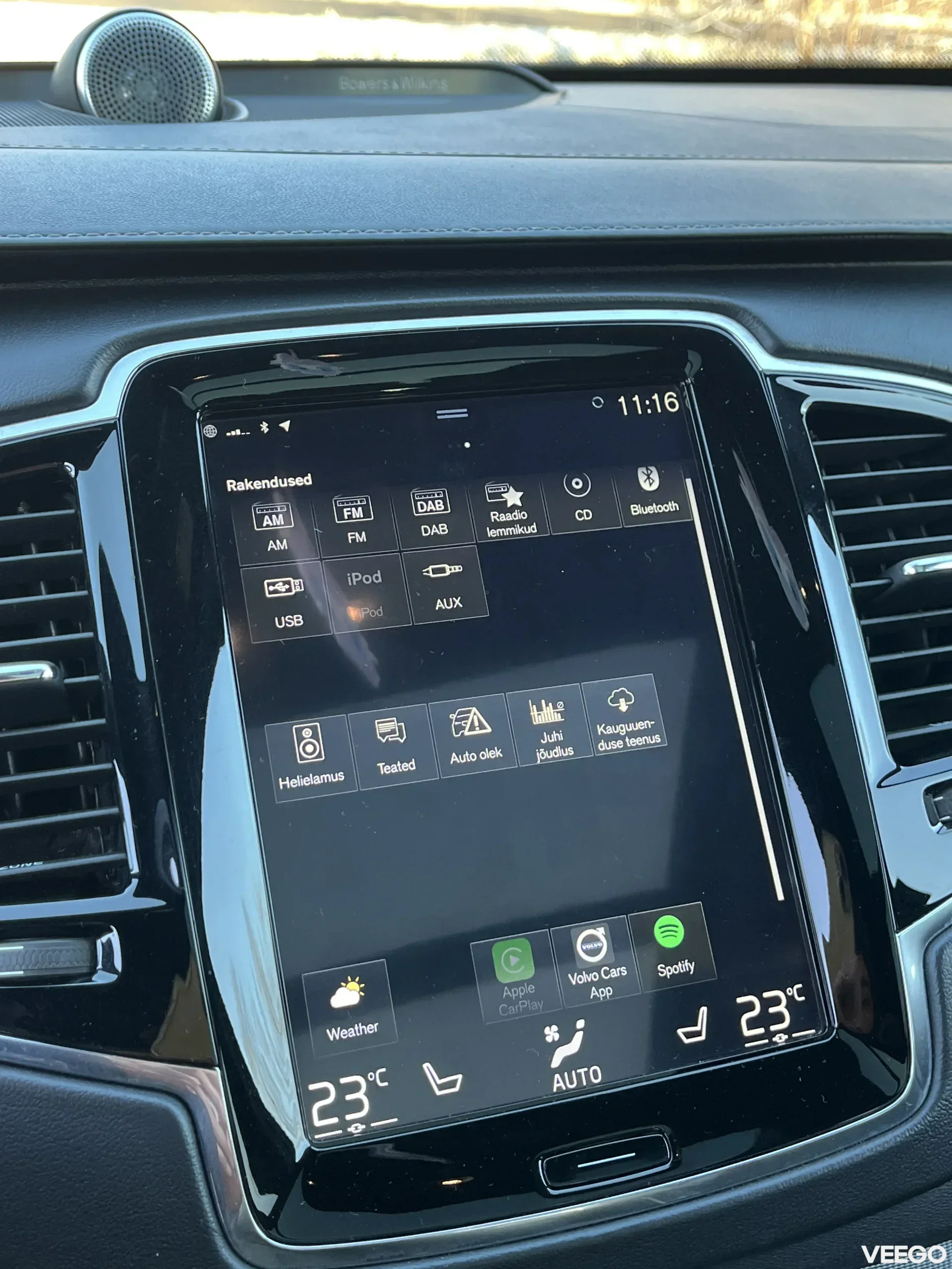 Volvo XC90 R-Design/HUD/B&W/7-seat/pano 2.0 165kW