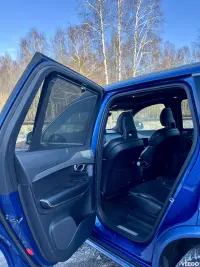 Volvo XC90 R-Design/HUD/B&W/7-seat/pano 2.0 165kW thumbnail