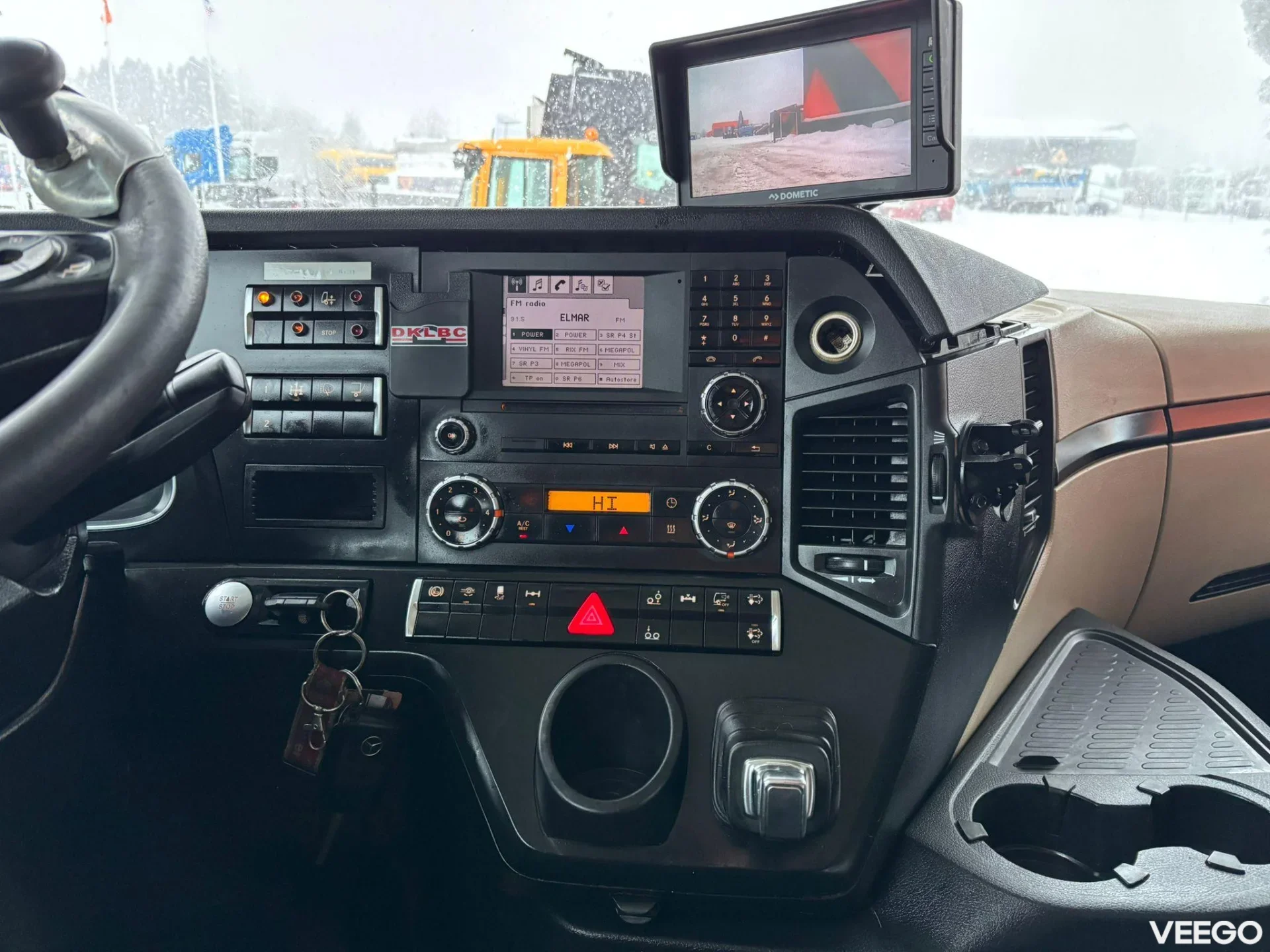 Mercedes-Benz Actros PK 27002 + JIB / BOX L=6231 mm / EURO 6 310kW