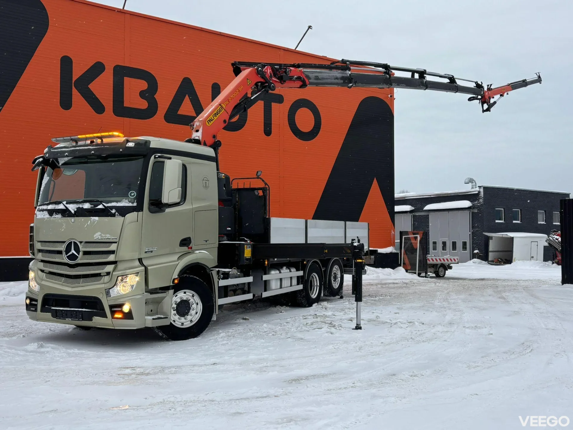 Mercedes-Benz Actros PK 27002 + JIB / BOX L=6231 mm / EURO 6 310kW