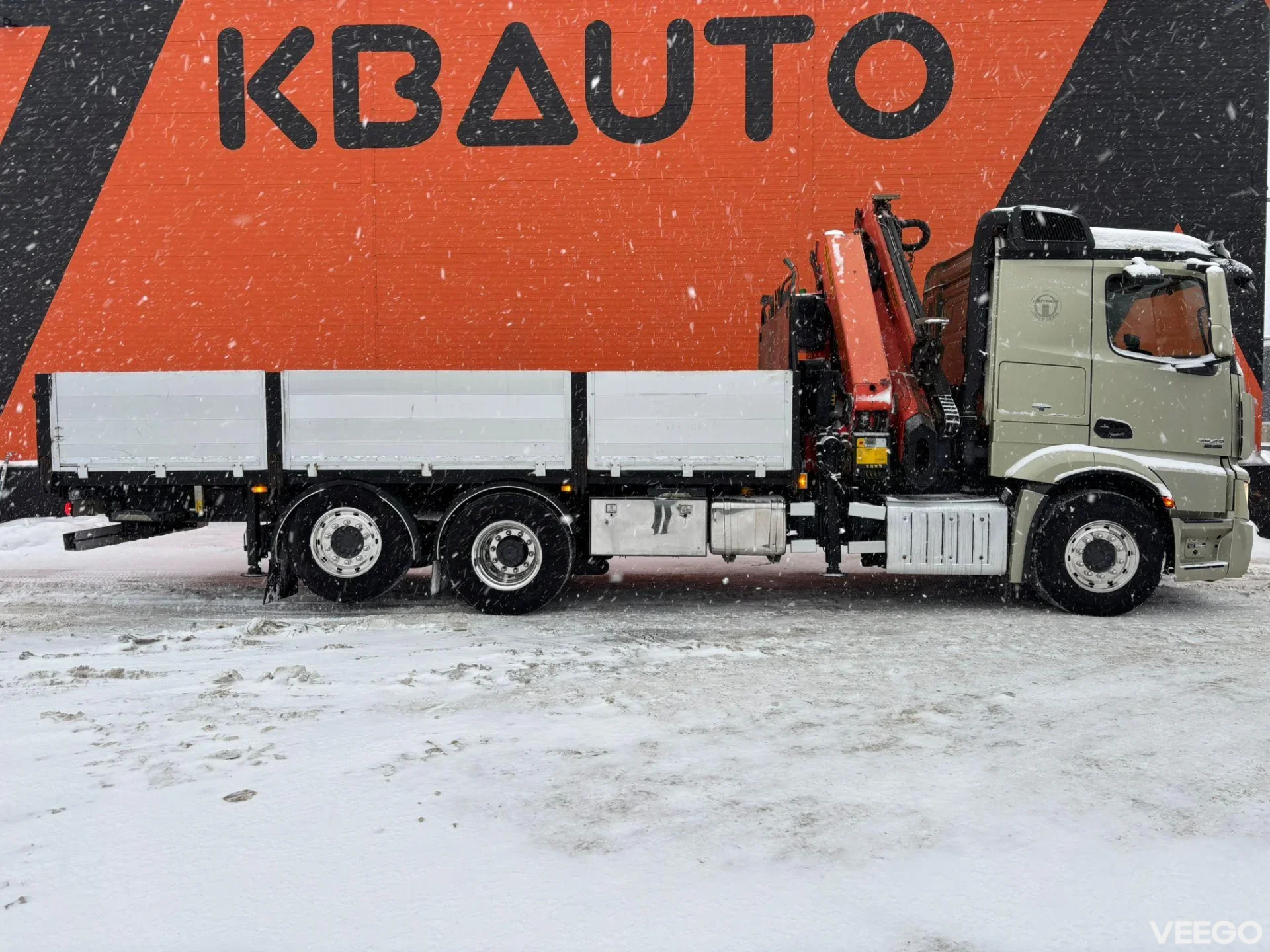 Mercedes-Benz Actros PK 27002 + JIB / BOX L=6231 mm / EURO 6 310kW