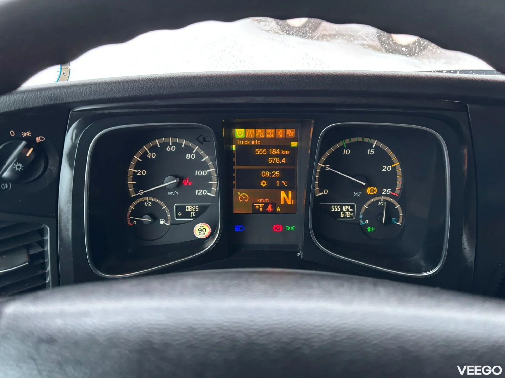 Mercedes-Benz Actros PK 27002 + JIB / BOX L=6231 mm / EURO 6 310kW