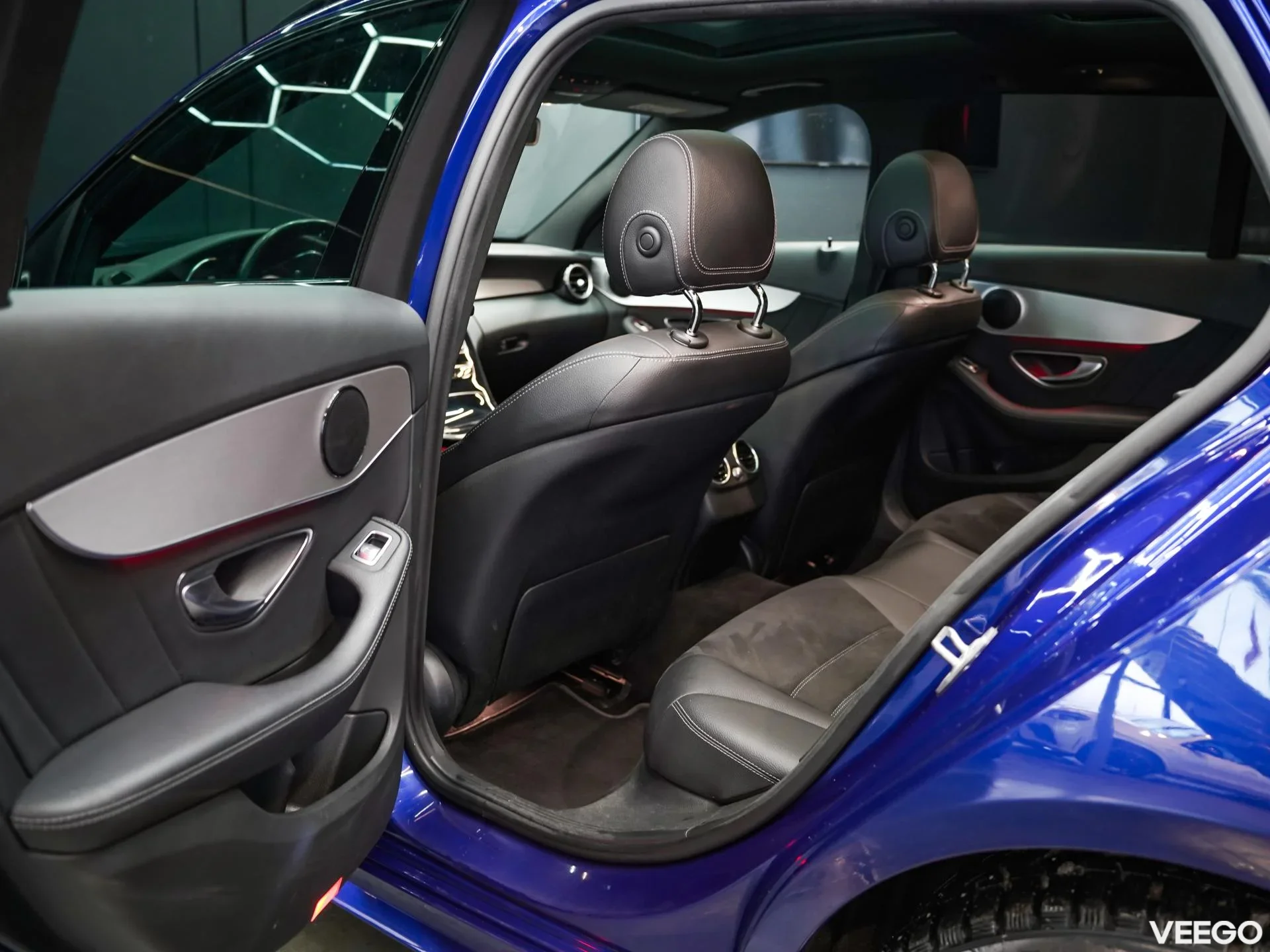 Mercedes-Benz C400 3.0 245kW