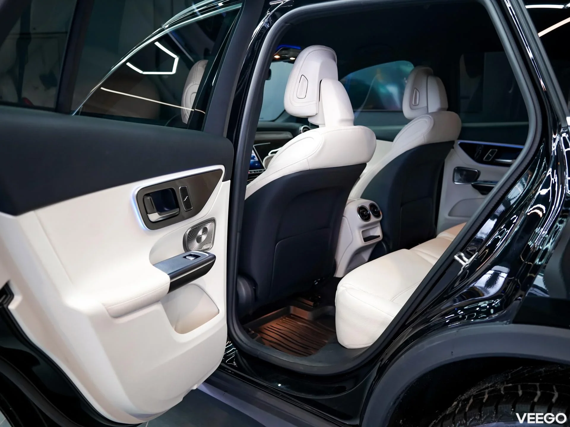 Mercedes-Benz GLC300 2.0 150kW